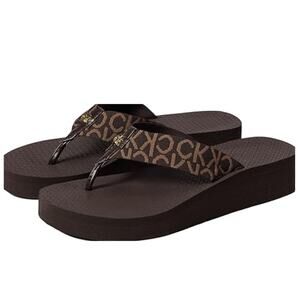 NEW Calvin Klein Women's Meena Logo Platform Flip-Flop Sandals Logo Brown Sz 6M
